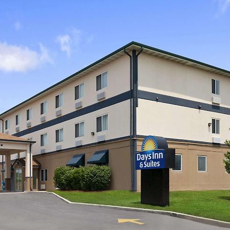 Days Inn & Suites By Wyndham Romeoville Εξωτερικό φωτογραφία